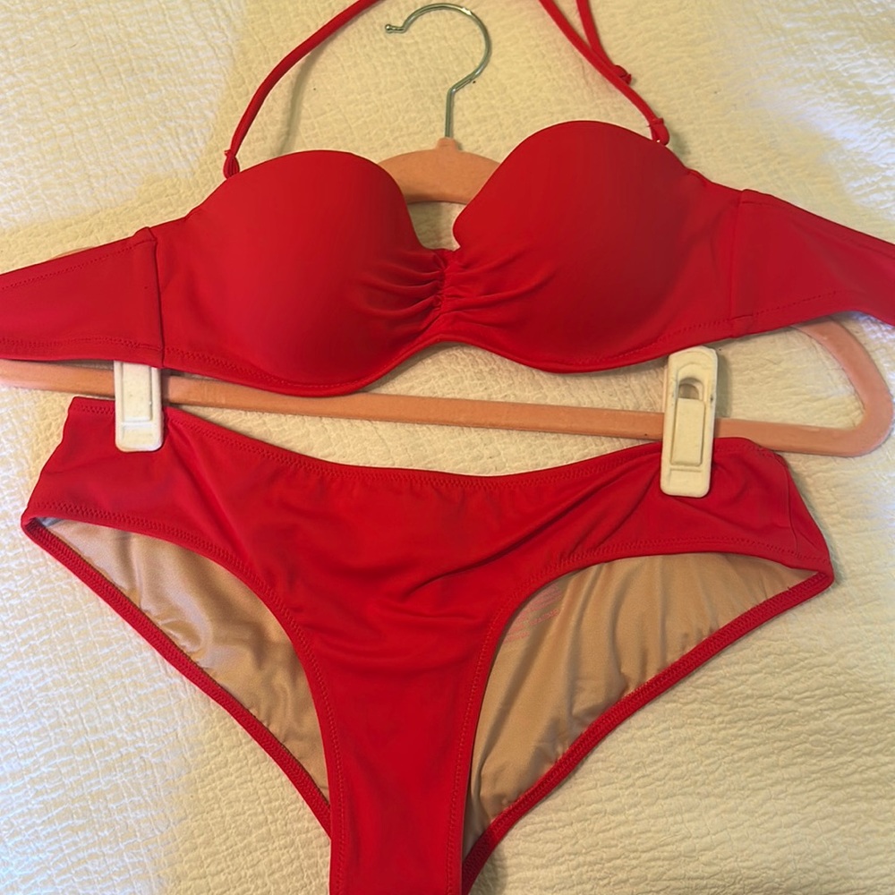 NWOT Victoria Secret Bikini
